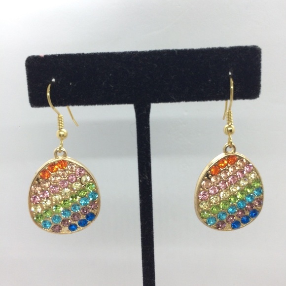 3/$30 RAINBOW MULTI COLOR RHINESONE GOLD TONE PRIDE EARRINGS - Picture 4 of 11